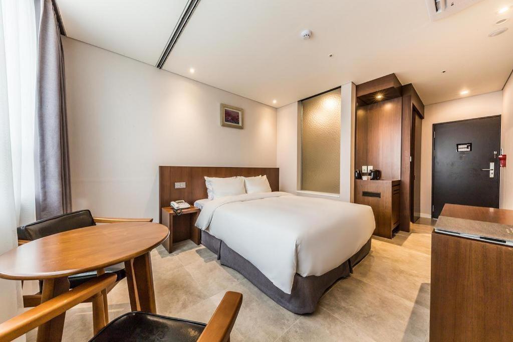 ซีเอส พรีเมียร์ โฮเต็ล Hotel โซล ภายนอก รูปภาพ