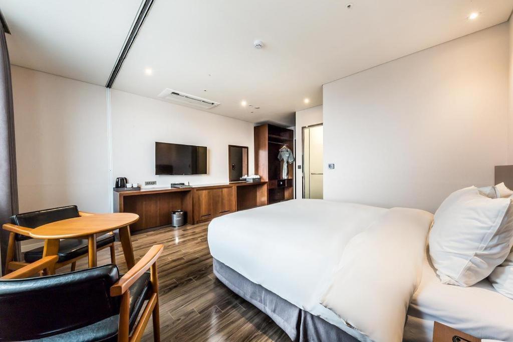 ซีเอส พรีเมียร์ โฮเต็ล Hotel โซล ภายนอก รูปภาพ